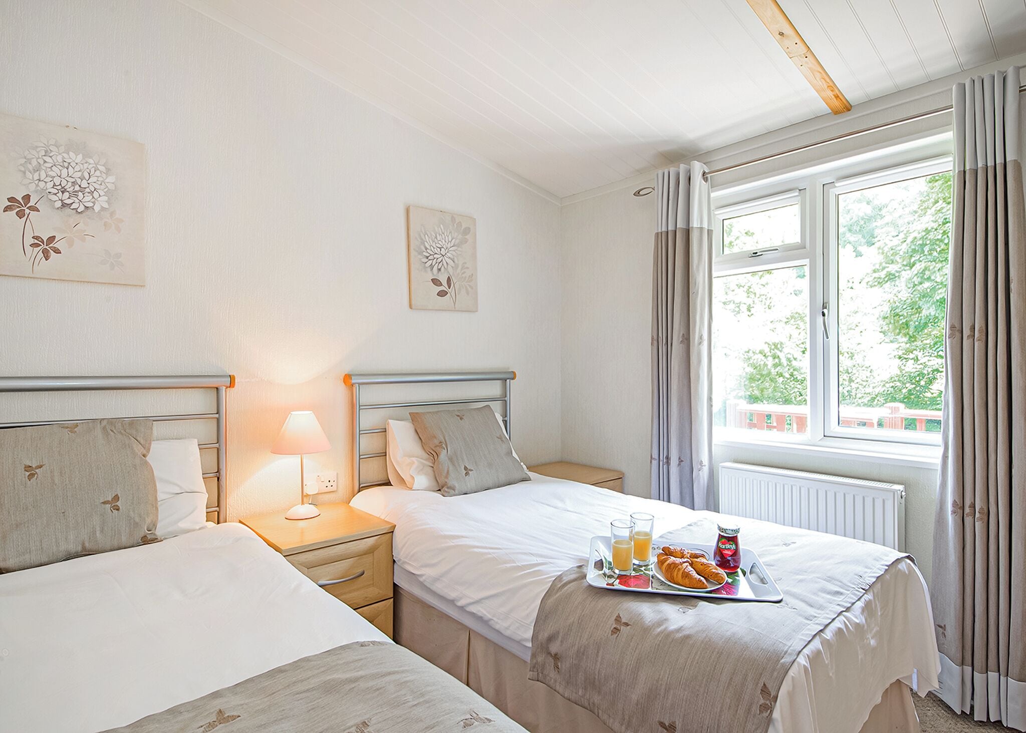 2 bedrooms