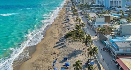 Large 2 Bed Studio Close to Beach & Hard Rock HA03