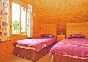 2 bedrooms, free WiFi - 2 bedroom accommodation in Spean Bridge, Nr Fort William (Spean Bridge, Nr Fort William)
