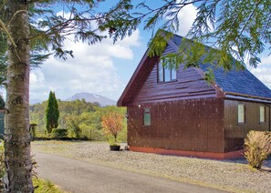 Exterior - 2 bedroom accommodation in Spean Bridge, Nr Fort William (Spean Bridge, Nr Fort William)