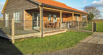 2 bedroom accommodation in Palgrave, Diss