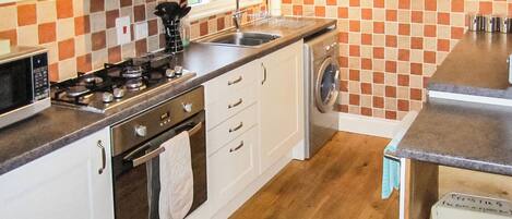 Fridge, oven, stovetop, toaster