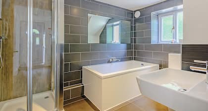 1 bedroom accommodation in Llangollen