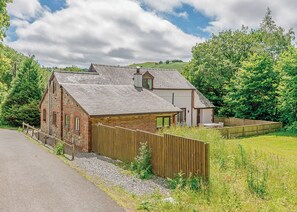 Exterior - 4 bedroom accommodation in Llangollen (Llangollen)