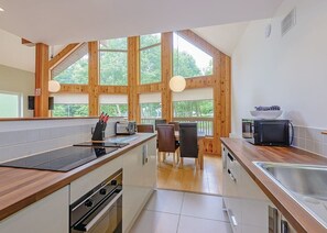 Kühlschrank, Ofen, Herdplatte, Geschirrspüler
