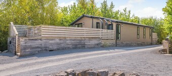 2 bedroom accommodation in Cannington