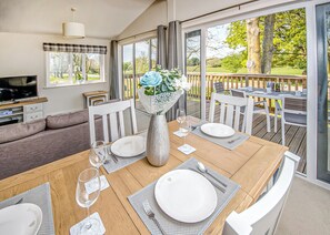 Dining - 1 bedroom accommodation in Downham Market (Downham Market)