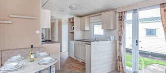 Caravan with one double and two twin.