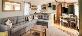 Quality 12ft-wide caravan with one double and one twin.