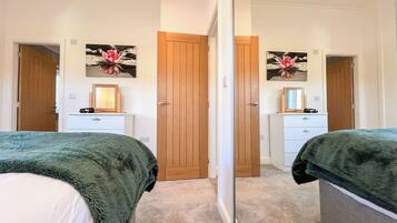 2 bedrooms, free WiFi