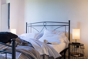 3 dormitorios, tabla de planchar con plancha, wifi y ropa de cama