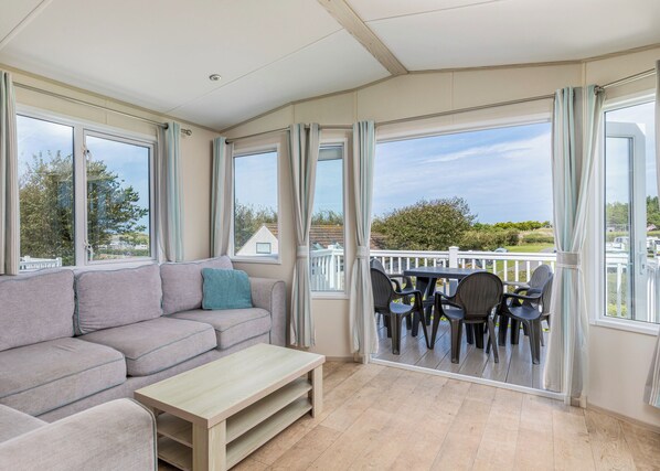 Living area - Laidback Coastal 3 (Pet) (Holywell Bay)