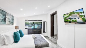 House - Modern 4BR with Basketball & Hot tub (Ojus)