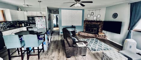 Smart TV, fireplace, DVD player
