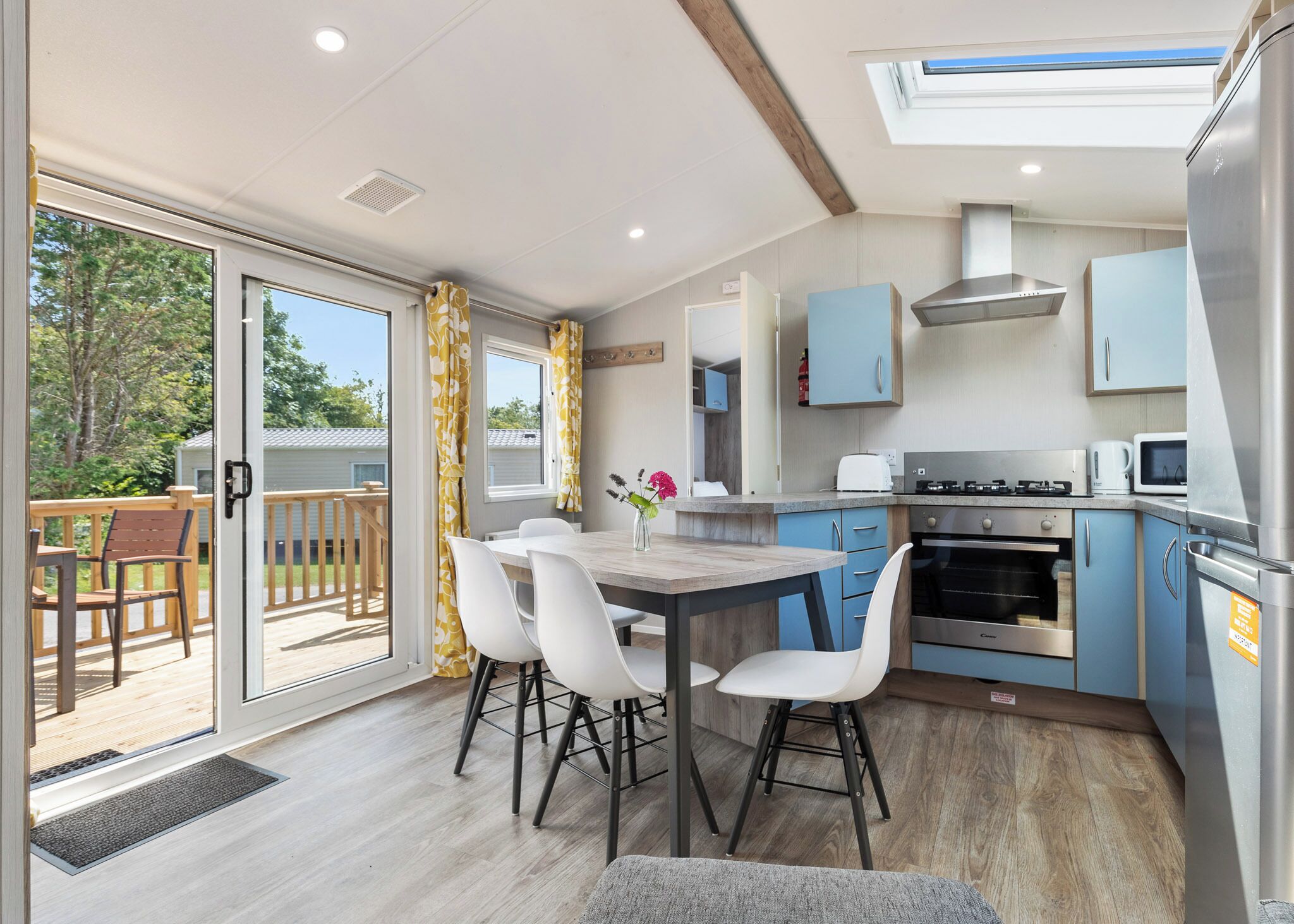 Fridge, oven, stovetop, toaster