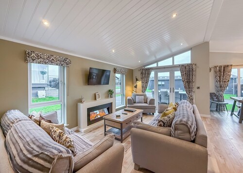 4 bedroom accommodation in Tenby