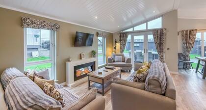 4 bedroom accommodation in Tenby