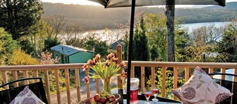 Lodge with one king-size double with TV.