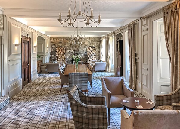 المنشأة من الداخل