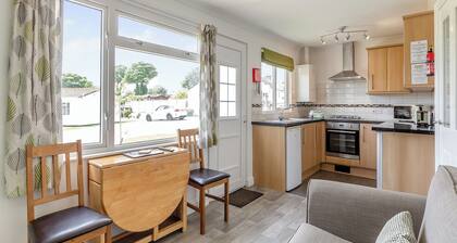 1 bedroom accommodation in Nr St Austell