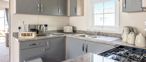 Fridge, oven, stovetop, toaster