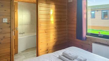 2 bedrooms, free WiFi