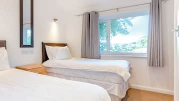 2 bedrooms