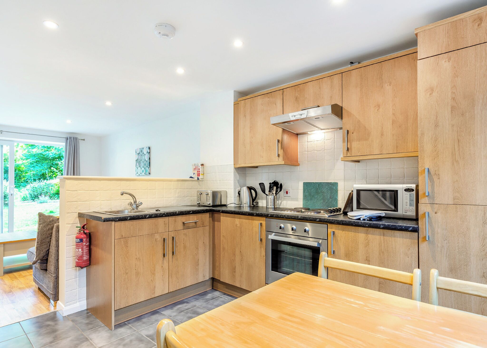 Fridge, oven, stovetop, toaster