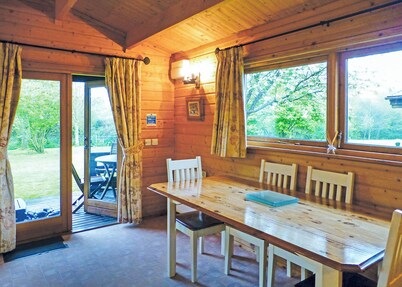 Timber lodge with one double and one twin.