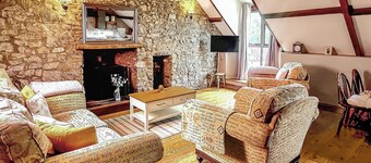 2 bedroom accommodation in Pontyberem, Carmarthenshire