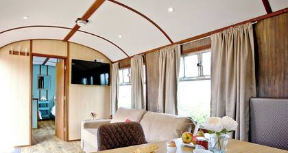 Brunel Boutique Railway Carriage 5