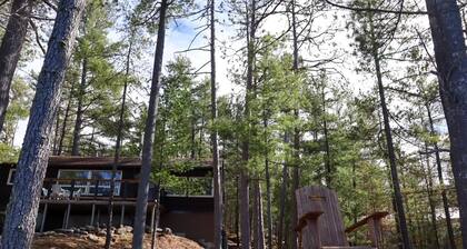 West Nipissing/French River- Beautiful waterfront cabin