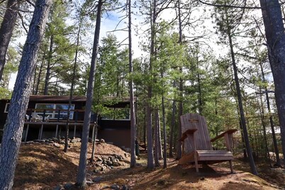 West Nipissing/French River- Beautiful waterfront cabin