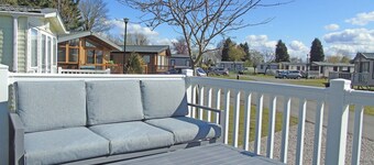The Toronto Lodge is about luxurious family staycations.