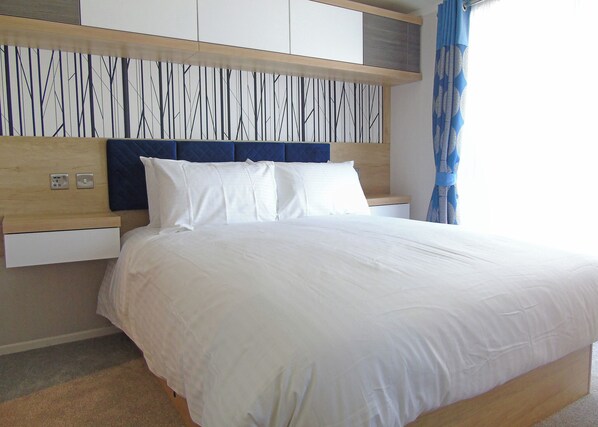 2 bedrooms, free WiFi - The Toronto Lodge is about luxurious family staycations. (Chester)