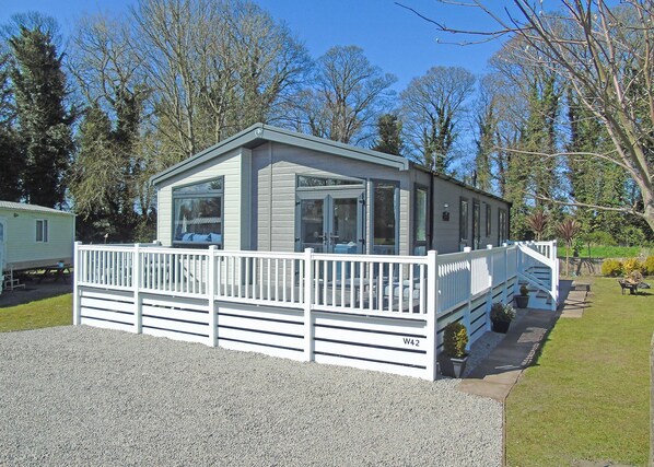 Exterior - The Toronto Lodge is about luxurious family staycations. (Chester)