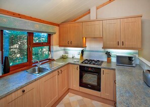Refrigerador, horno, parrilla de estufa y lavavajillas