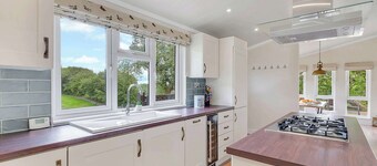 3 bedroom accommodation in Narberth