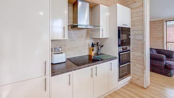 Réfrigérateur, four, plaque de cuisson, lave-vaisselle