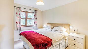 3 bedrooms, WiFi (free)