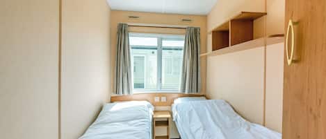 2 bedrooms