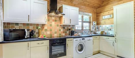 Fridge, oven, stovetop, toaster