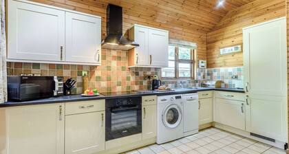 Luxury lodge with one king-size double and one twin.