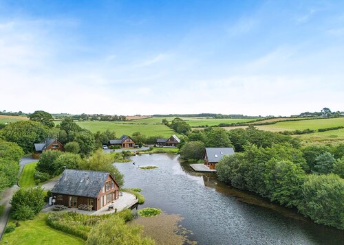 Stunning lodge built on the edge of the lake.