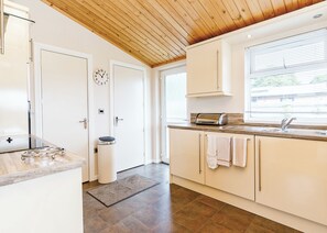 Fridge, oven, stovetop, dishwasher - Superb lodge with luxurious and contemporary styling features. (North Kessock, Inverness)
