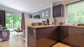 Réfrigérateur, four, plaque de cuisson, lave-vaisselle