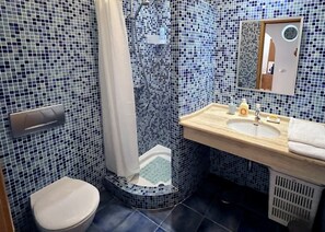 Combinazione doccia/vasca, asciugamani