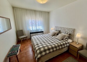 2 bedrooms, iron/ironing board, free WiFi, bed sheets - Carvoeiro Terrace - Gorgeous apartment close to beach (Carvoeiro)