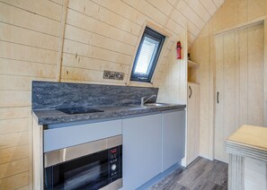 Kühlschrank, Ofen, Herdplatte, Toaster