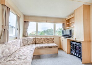 Living area - Silver 3 Bedroom Caravan (Brixham, Torbay)